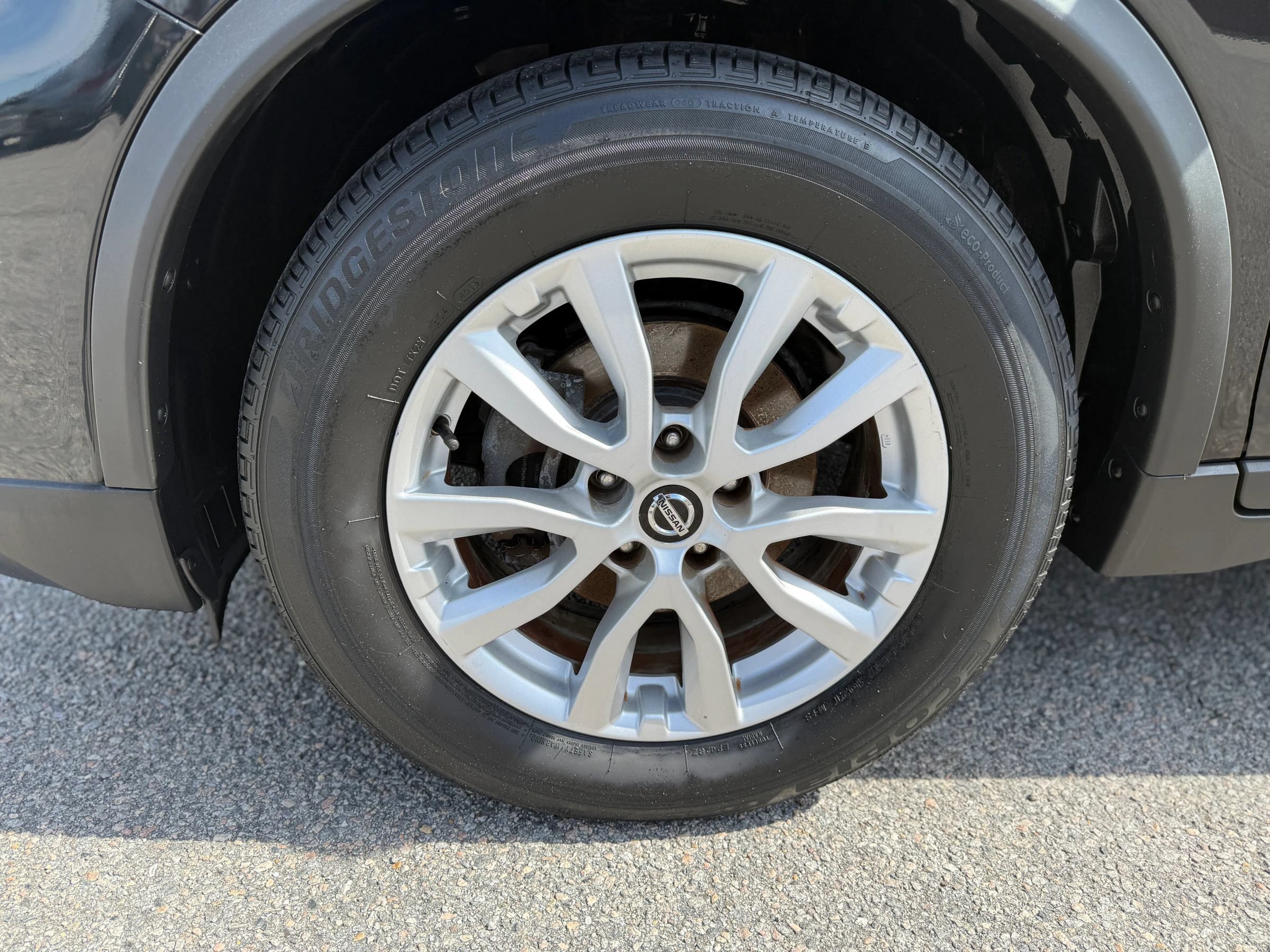 Used 2020 Nissan Rogue SV FWD image 13