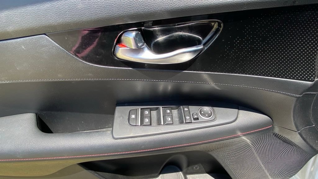 Used 2024 Kia Forte GT FWD image 12