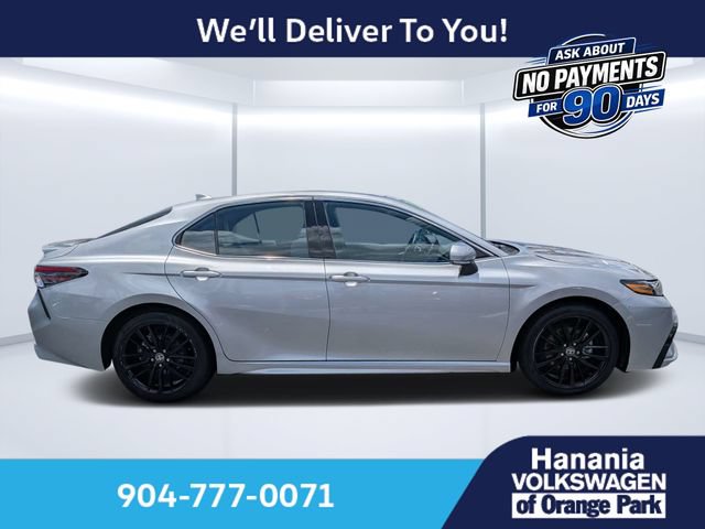 Used 2024 Toyota Camry XSE FWD image 2