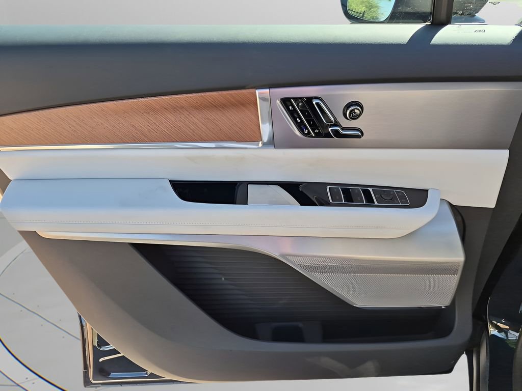 New 2026 Cadillac Vistiq Luxury AWD/4WD image 28