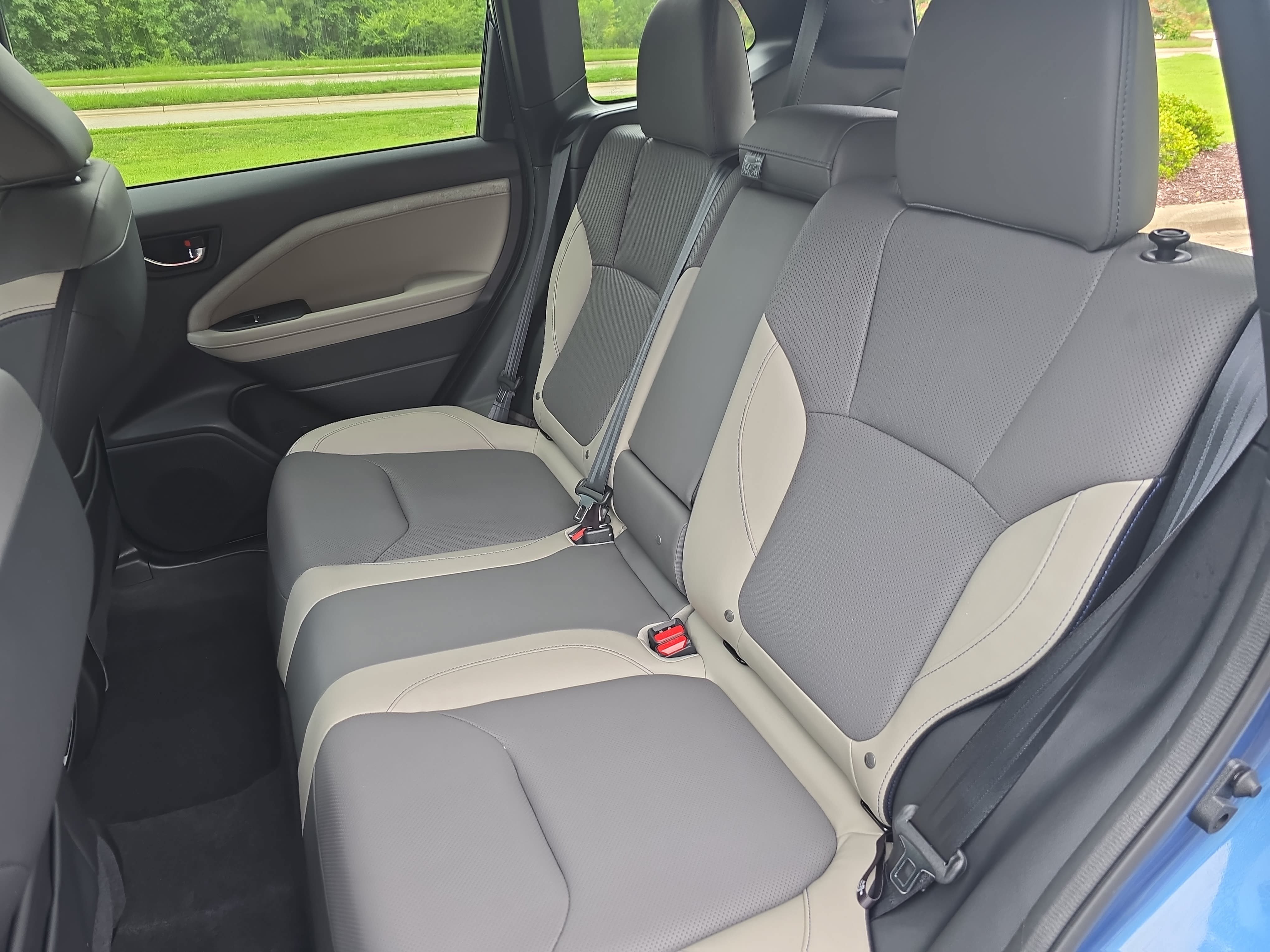 Used 2025 Subaru Forester Limited AWD/4WD image 14
