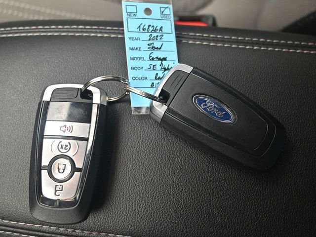 Used 2022 Ford Escape SE w/ Cold Weather Package image 15