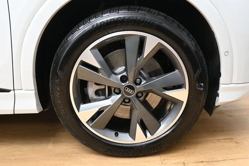 Used 2023 Audi Q4 e-tron Prestige AWD/4WD image 13