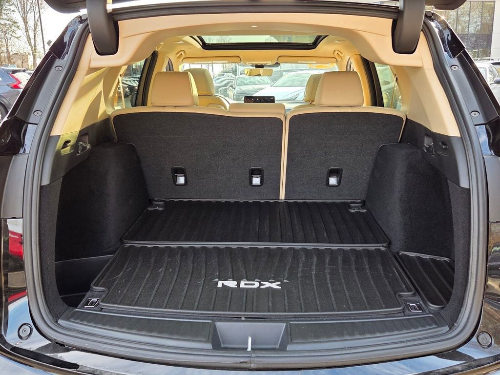 Used 2024 Acura RDX SH-AWD image 16