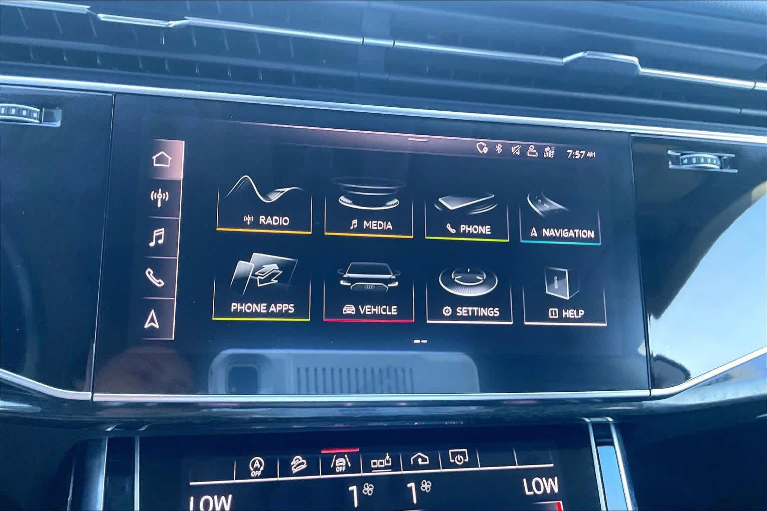 Used 2019 Audi Q8 Premium Plus w/ Premium Plus AWD/4WD image 32