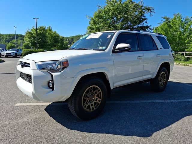 Certified 2023 Toyota 4Runner SR5 Premium w/ Moonroof Package RWD image 3