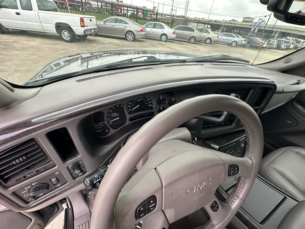 Used 2005 GMC Yukon XL Denali AWD/4WD image 69