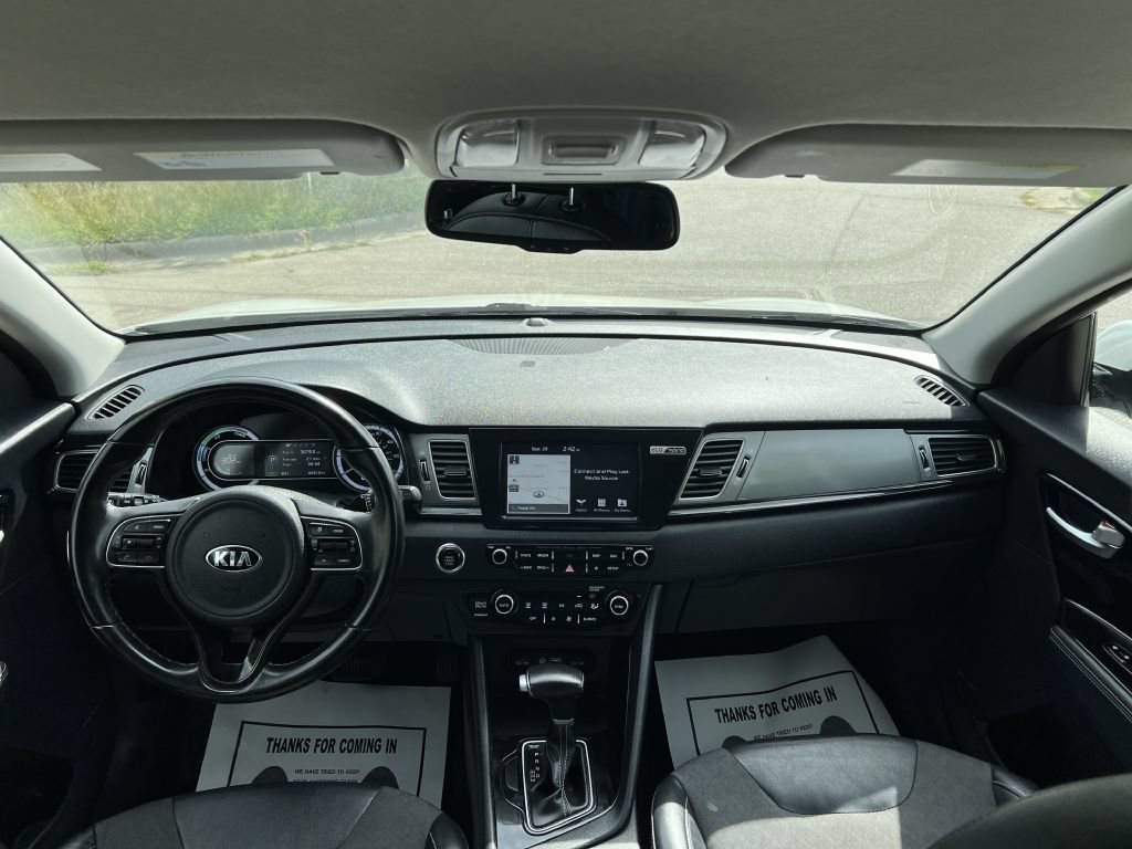 Used 2019 Kia Niro S Touring FWD image 12