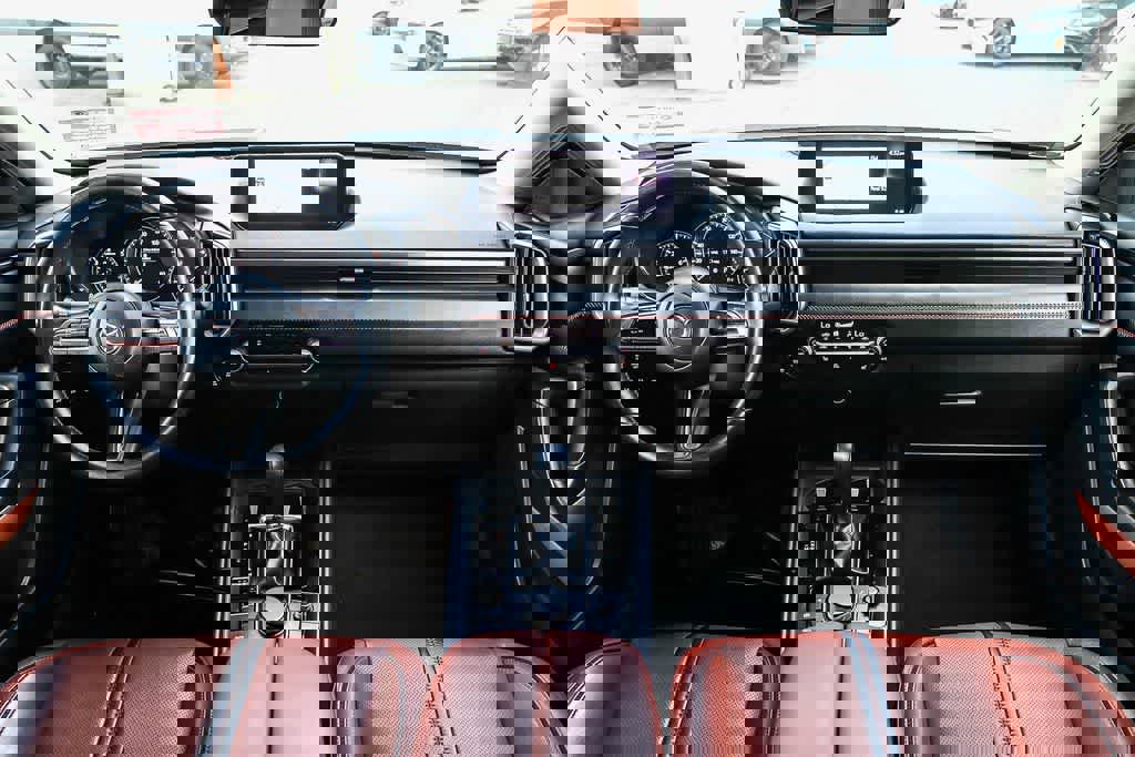 Used 2023 MAZDA CX-50 Meridian Edition w/ Cargo Package image 12