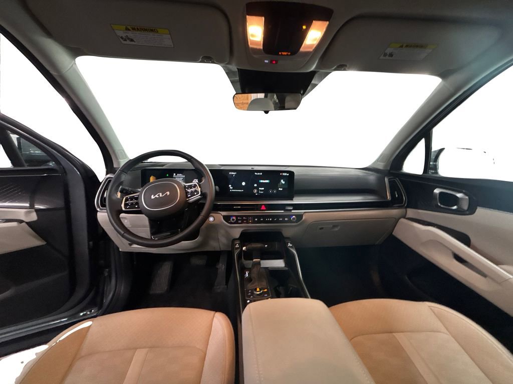 New 2025 Kia Sorento S image 17
