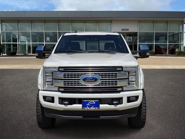 Used 2019 Ford F250 Platinum w/ Platinum Ultimate Package image 2
