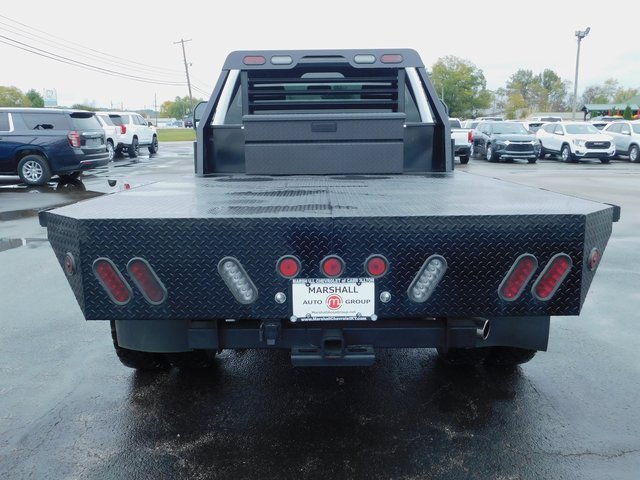 Used 2017 Ford F550 4x4 Regular Cab Super Duty image 7