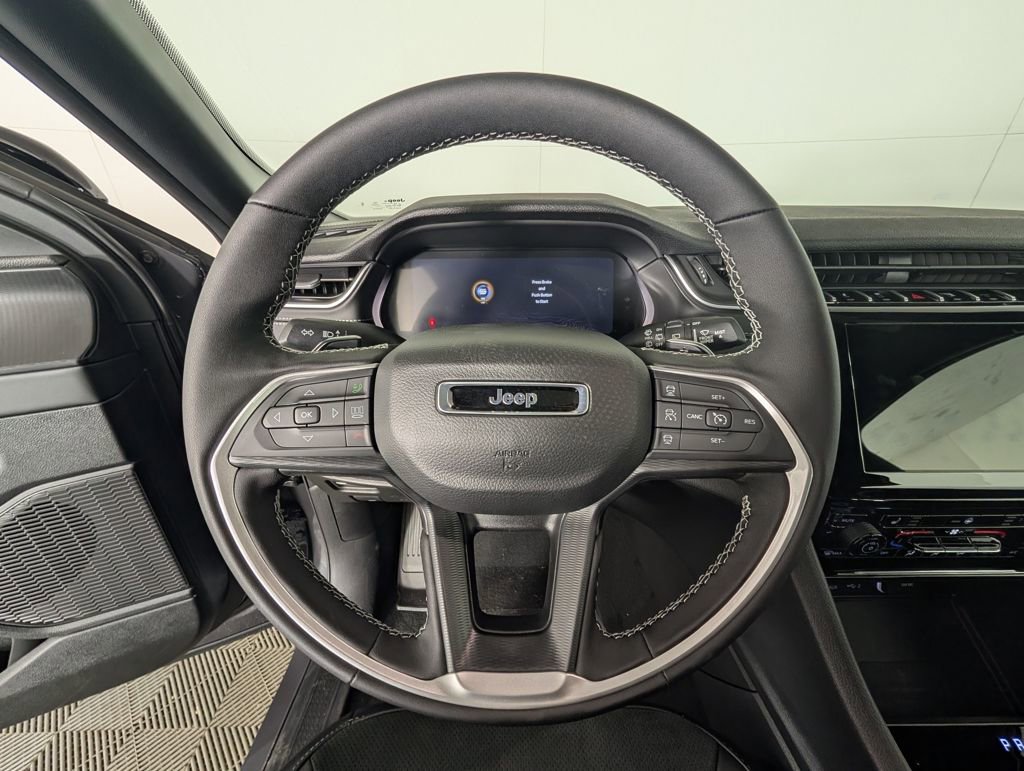 New 2025 Jeep Grand Cherokee Laredo image 19