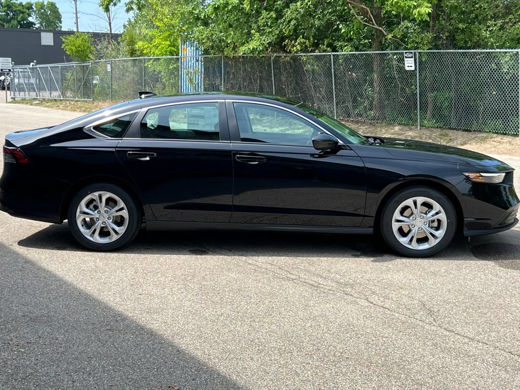 New 2026 Honda Accord LX image 35