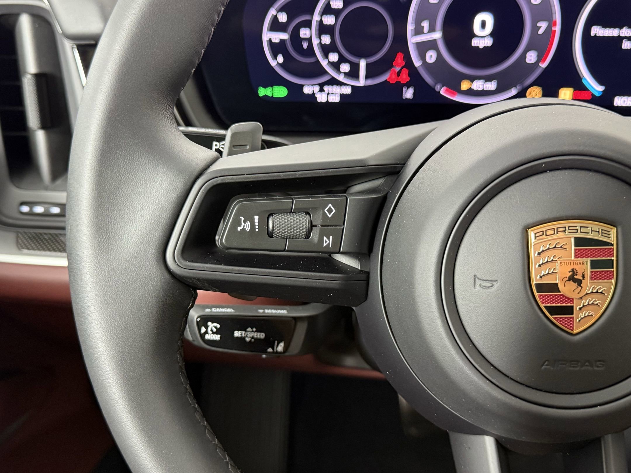 New 2026 Porsche Cayenne S image 18