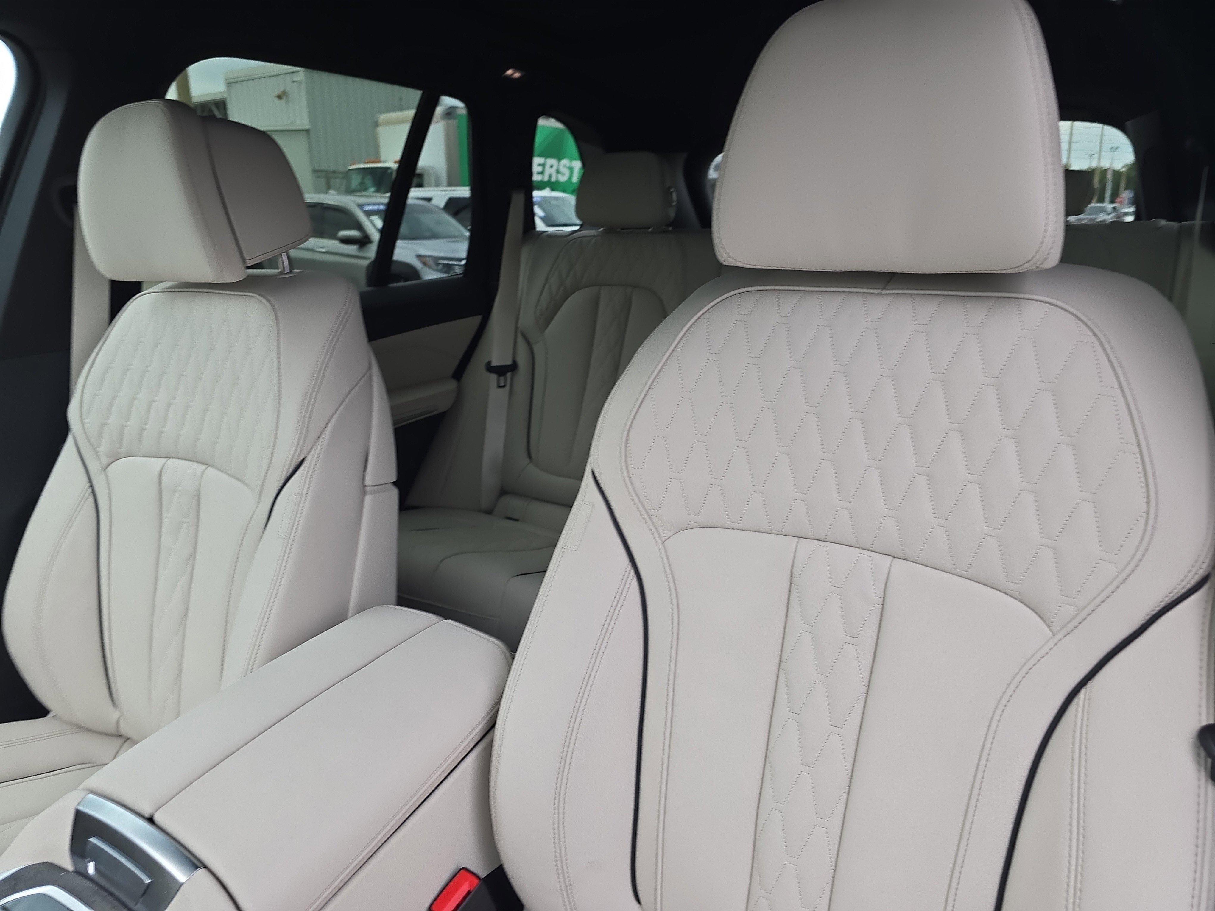 New 2026 BMW X5 sDrive40i w/ M Sport Package image 24