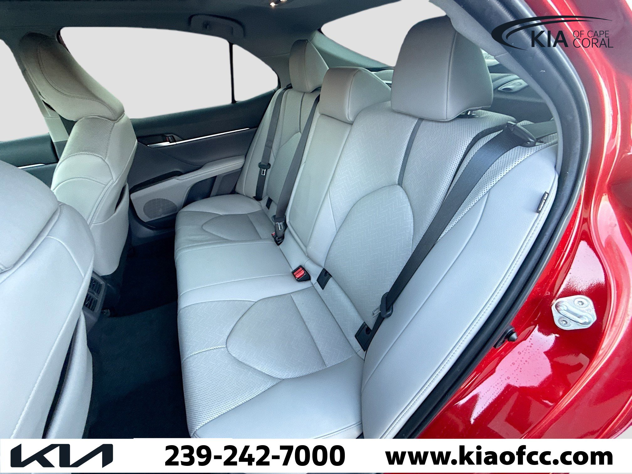 Used 2023 Toyota Camry XLE w/ Navigation Package FWD image 18