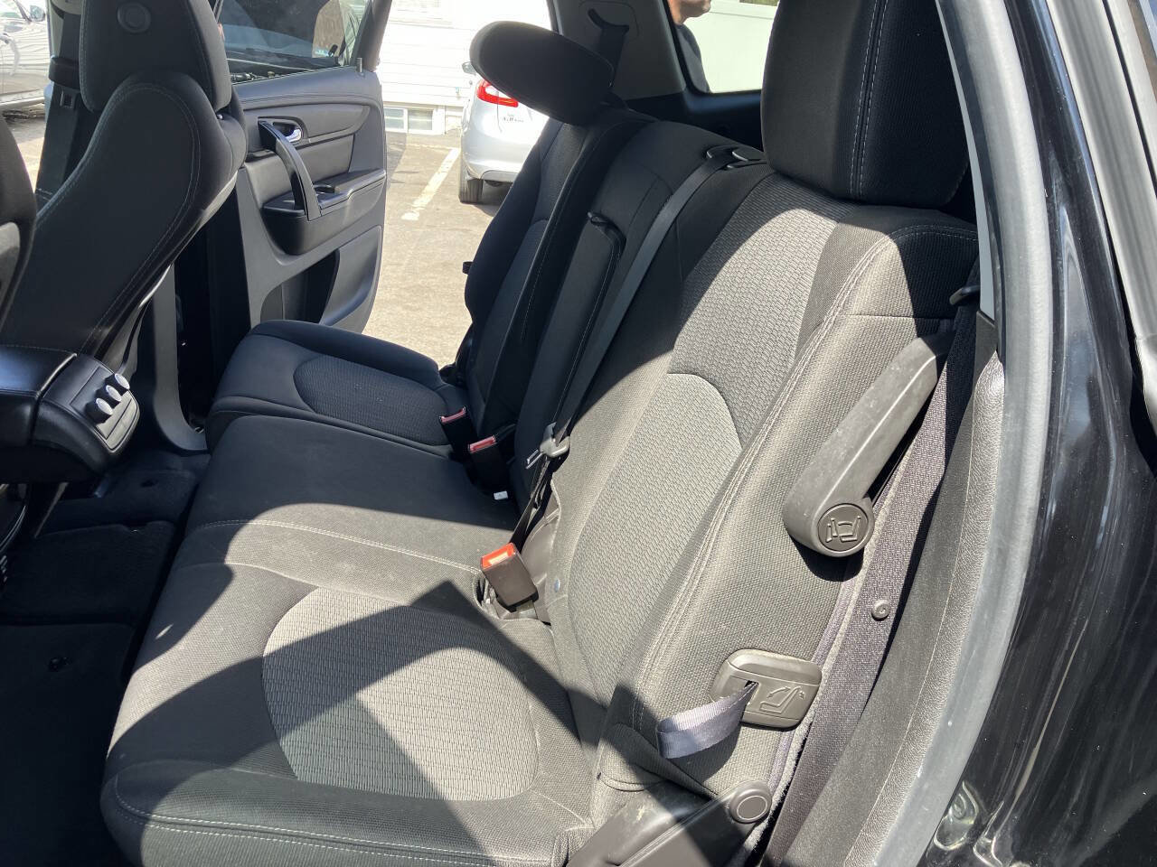 Used 2016 Chevrolet Traverse LT image 27