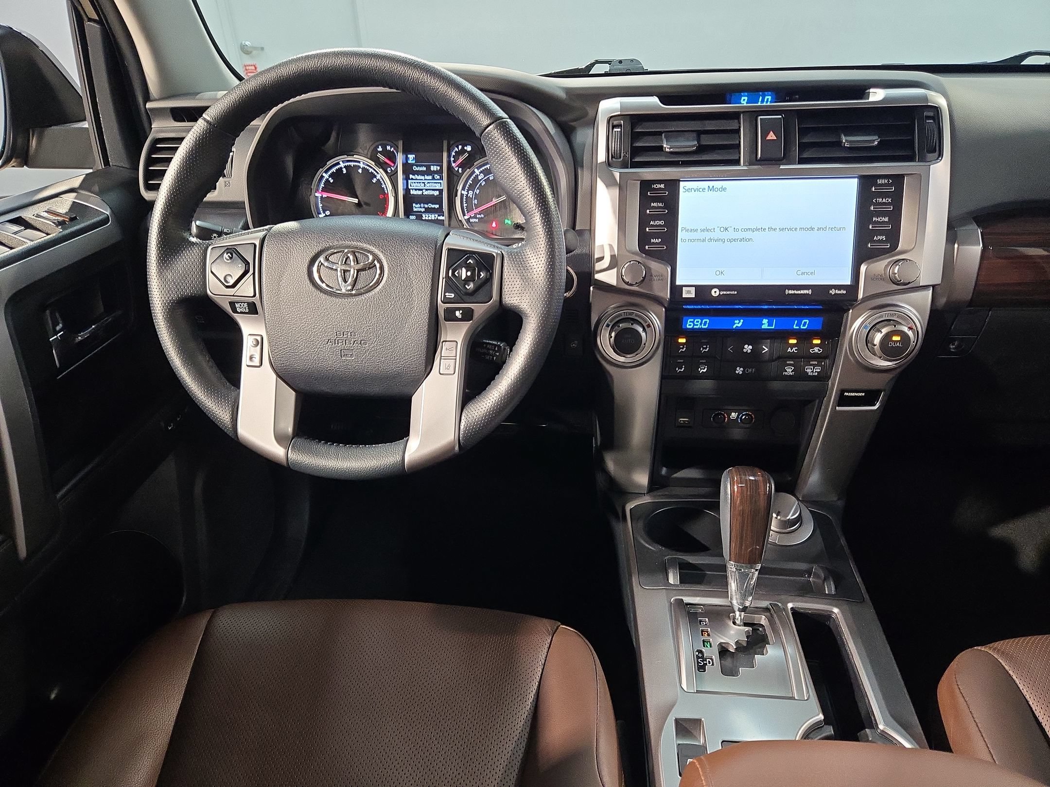 Certified 2024 Toyota 4Runner Limited AWD/4WD image 9