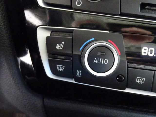 Used 2018 BMW 320i xDrive Sedan w/ Convenience Package image 15