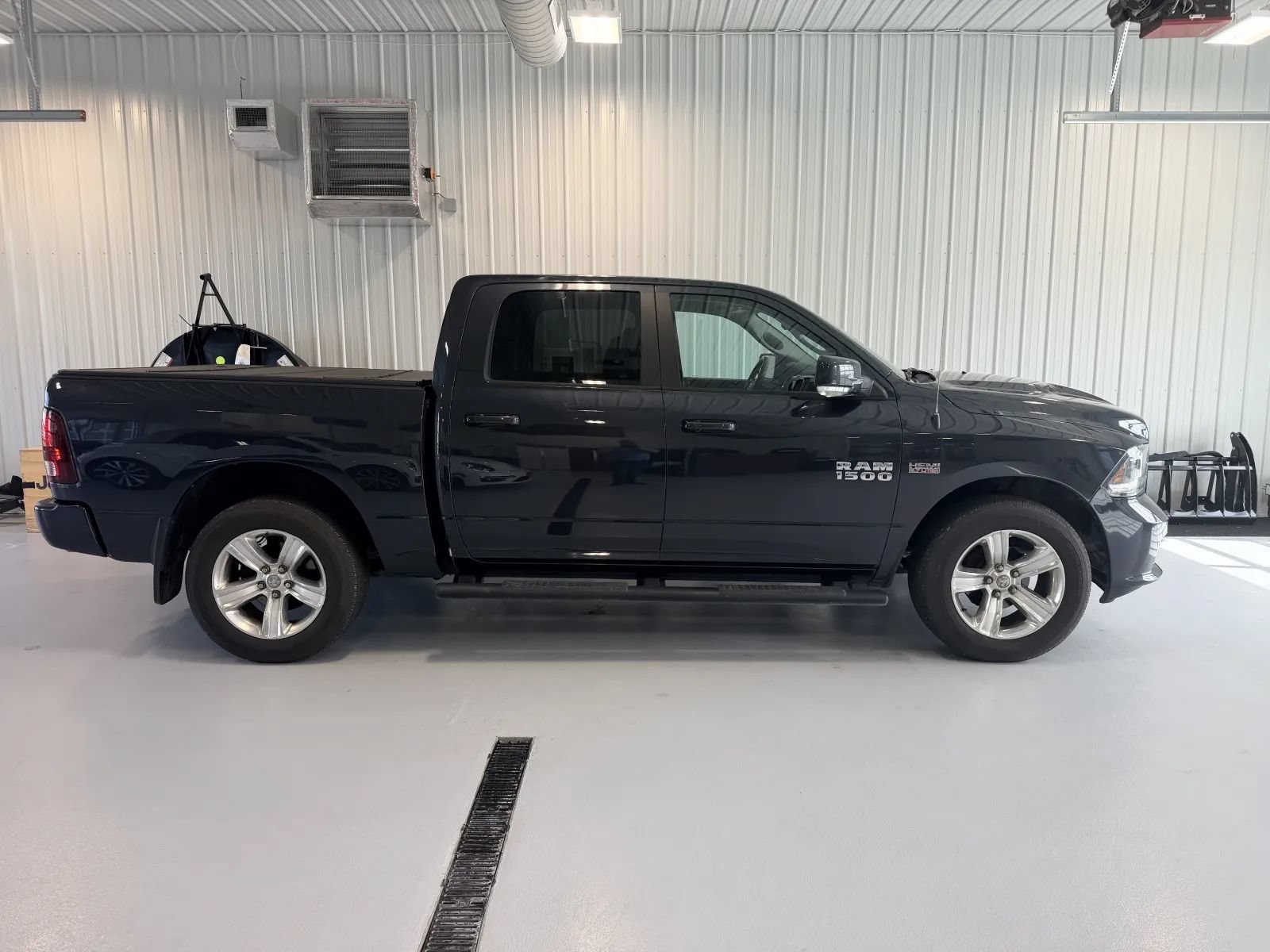 Used 2015 RAM 1500 Sport w/ Convenience Group AWD/4WD image 2