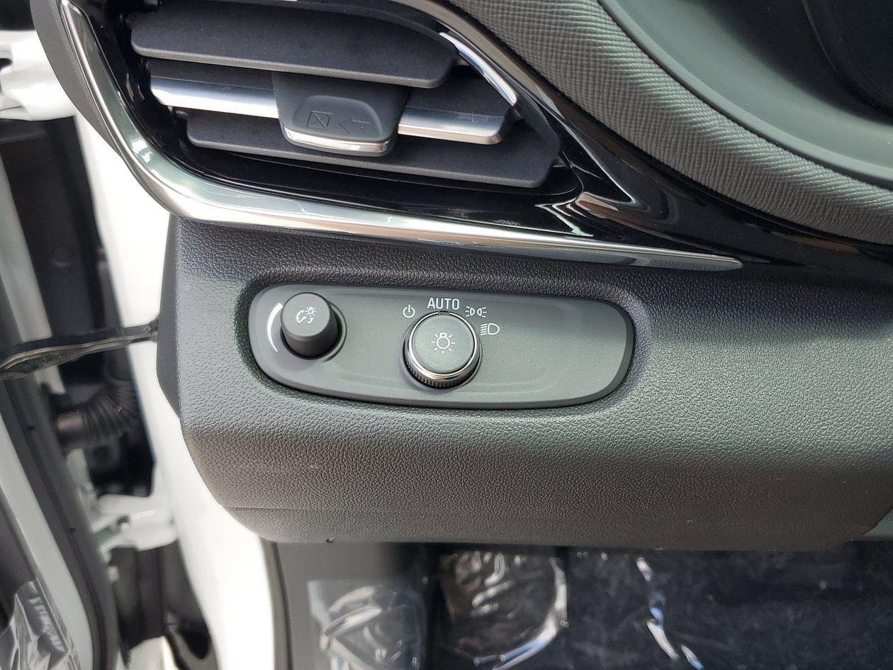 New 2026 Buick Envista Sport Touring w/ Convenience I Package FWD image 29