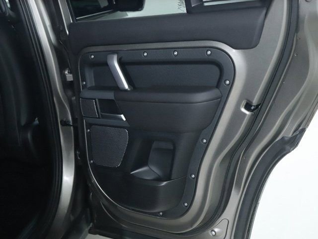 Certified 2024 Land Rover Defender 110 X-Dynamic SE image 34