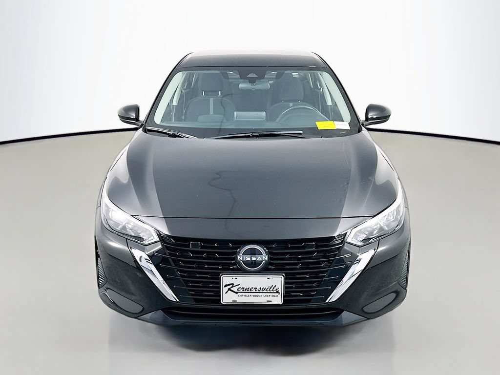 Used 2025 Nissan Sentra SV FWD video 2