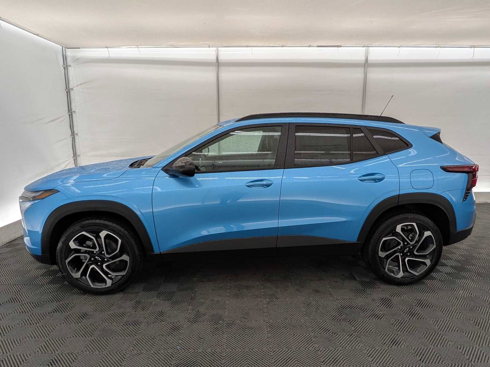 New 2026 Chevrolet Trax RS image 3