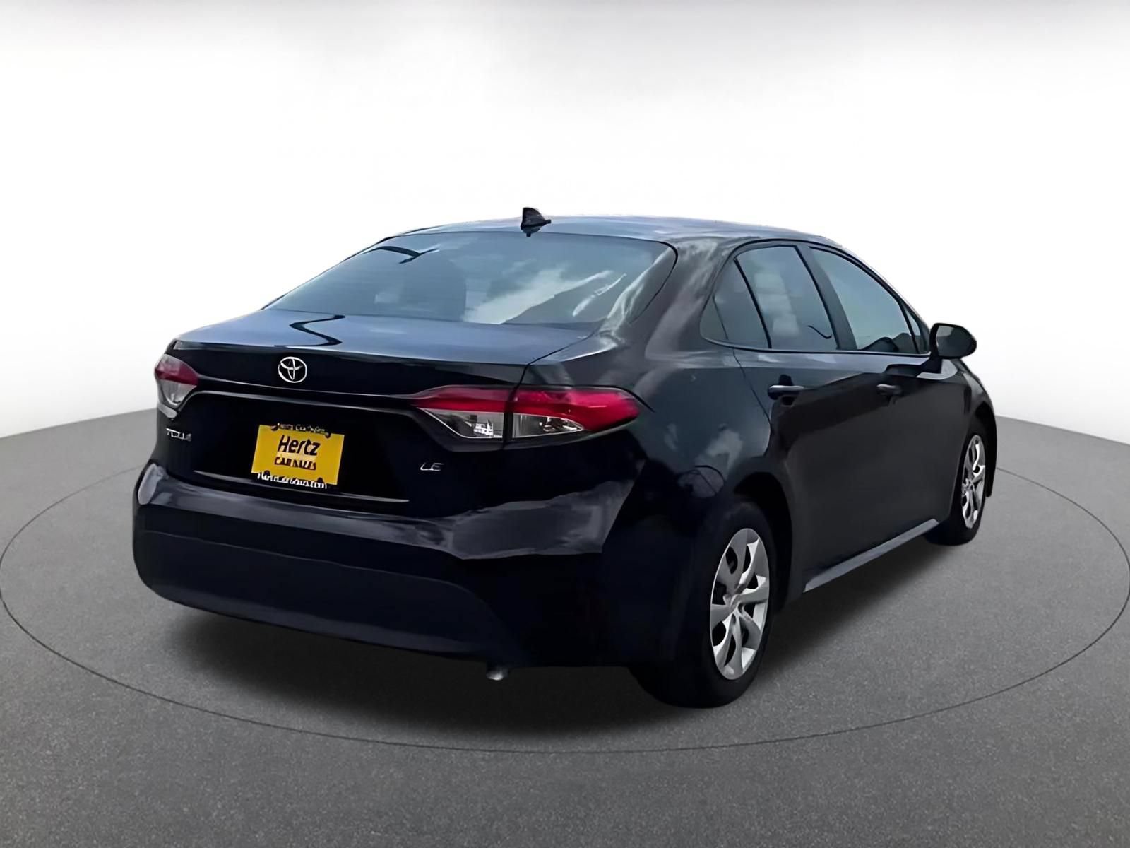 Used 2025 Toyota Corolla LE FWD image 13