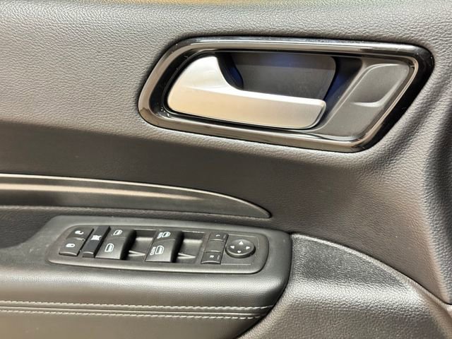 Used 2024 Dodge Durango SXT image 45