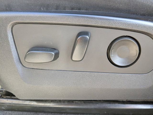 Used 2023 Chevrolet Colorado LT w/ LT Convenience Package II image 20