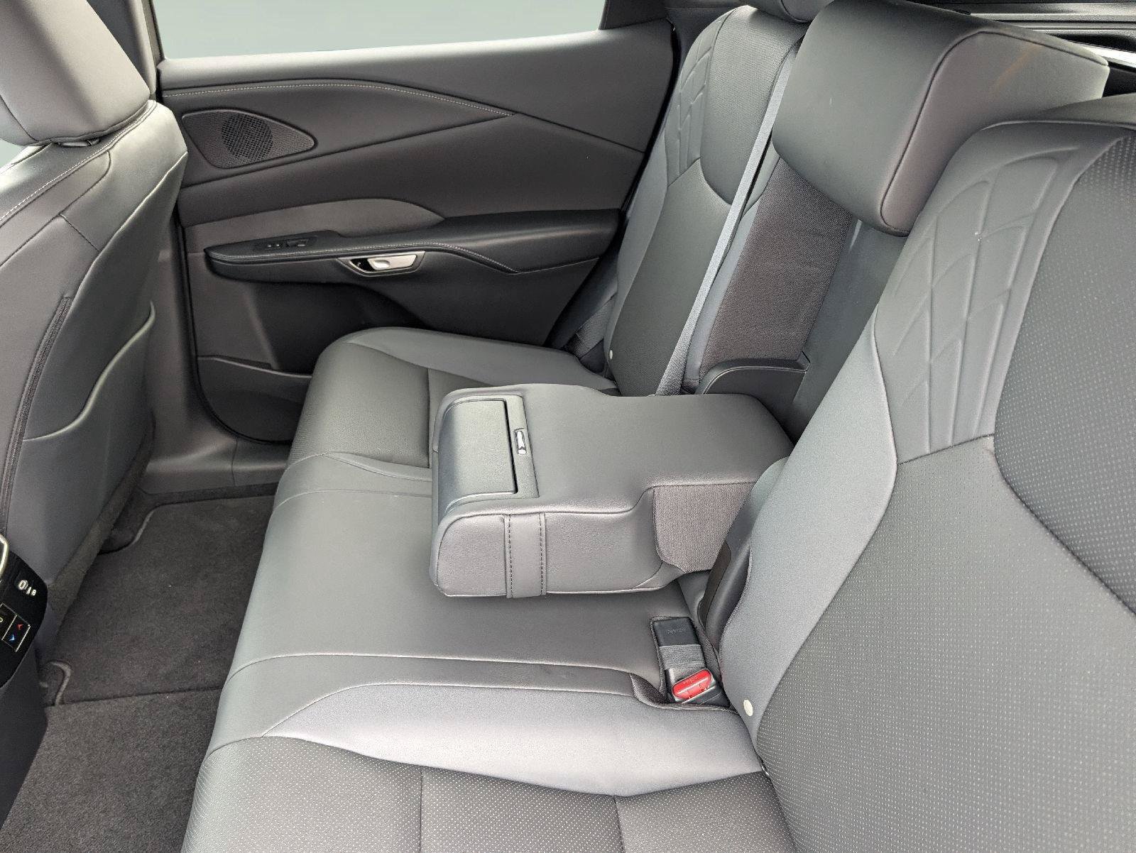 Certified 2025 Lexus RX 350 Premium w/ Convenience Package AWD/4WD image 19