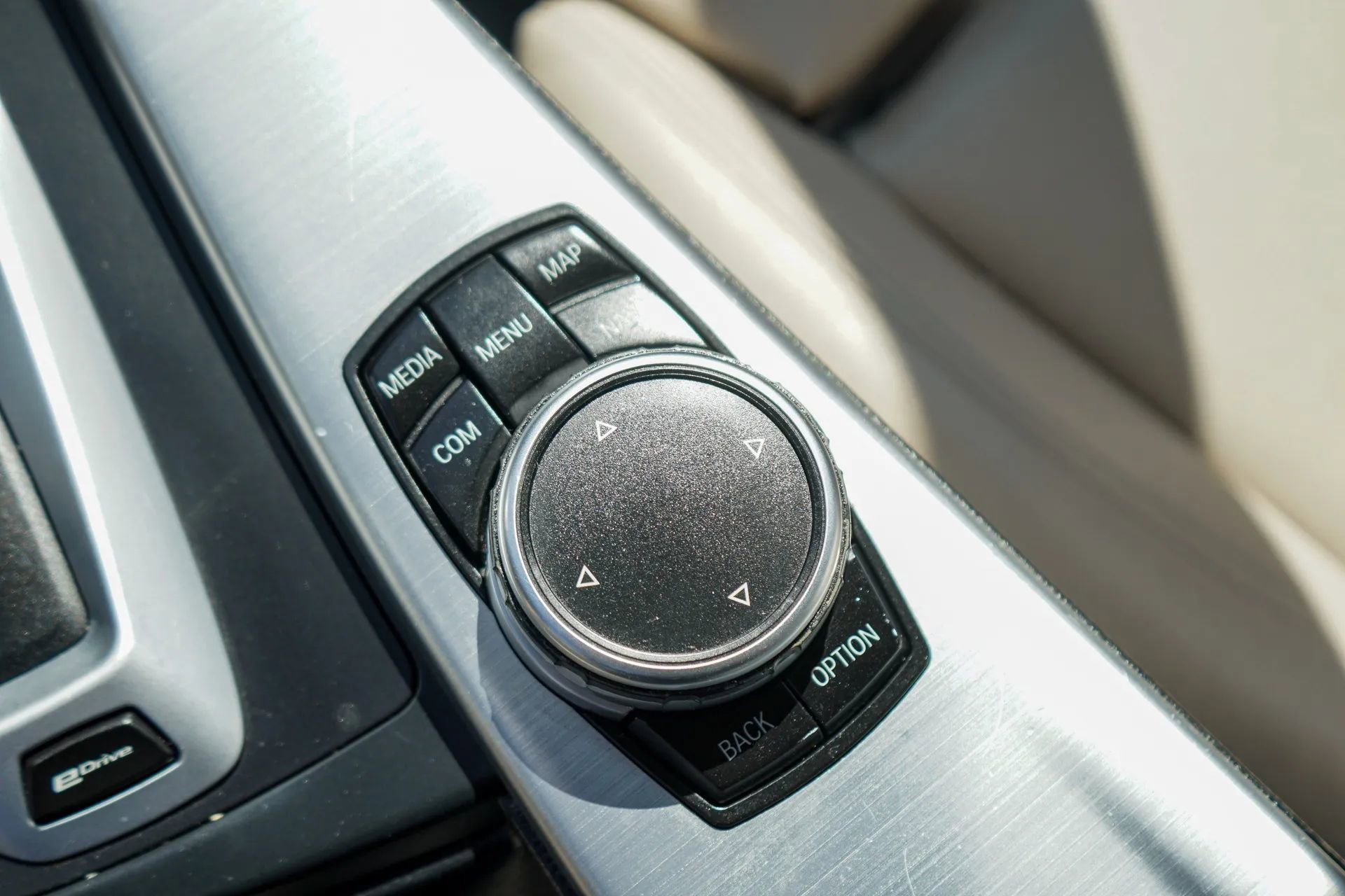 Used 2017 BMW 330e image 22