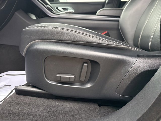 Used 2019 Land Rover Range Rover Velar R-Dynamic SE image 14