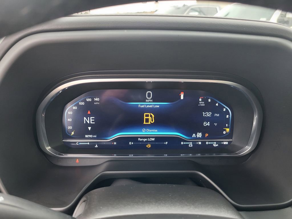 Used 2023 Chevrolet Suburban Premier image 11