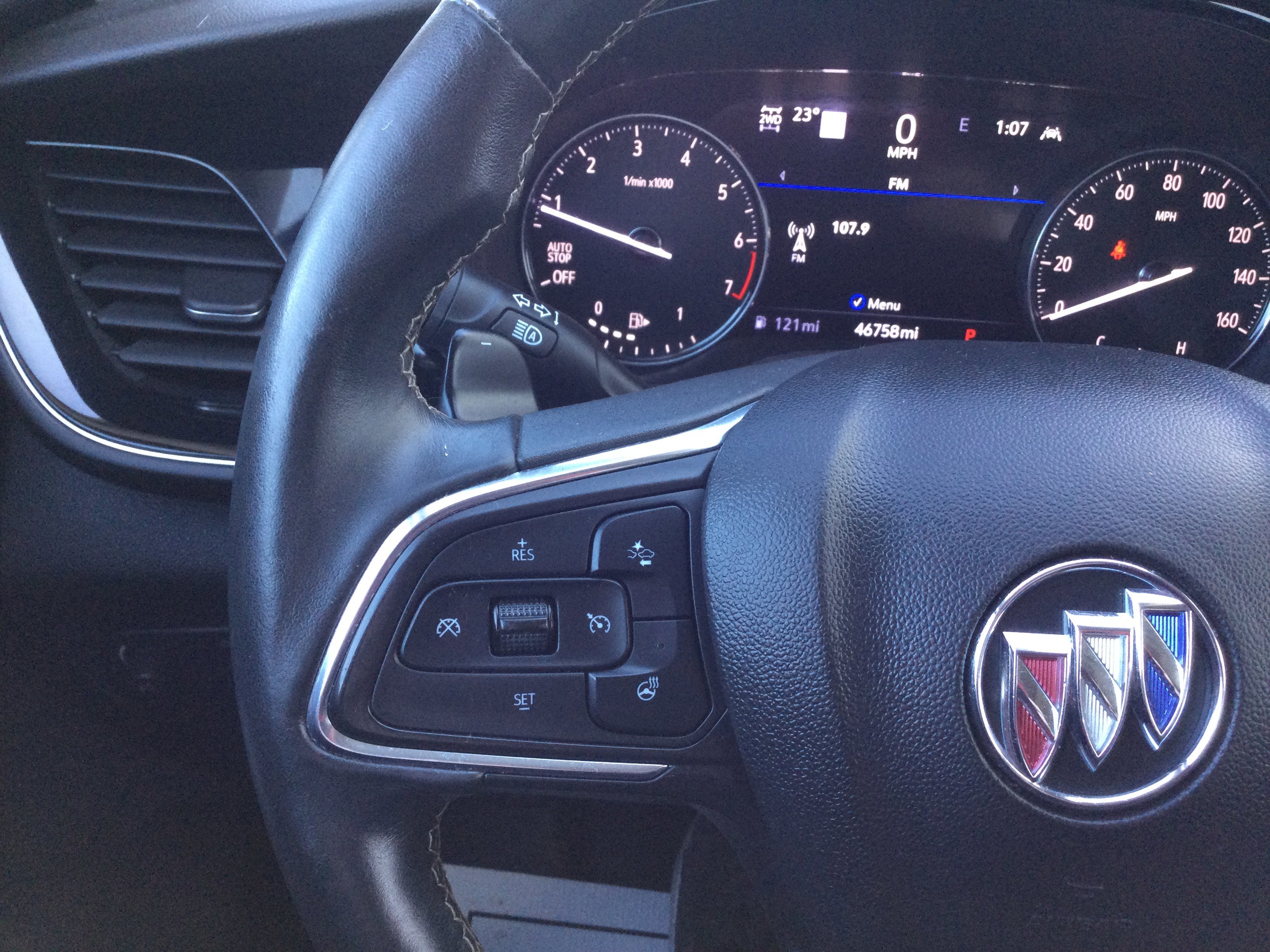 Used 2023 Buick Envision Avenir image 17