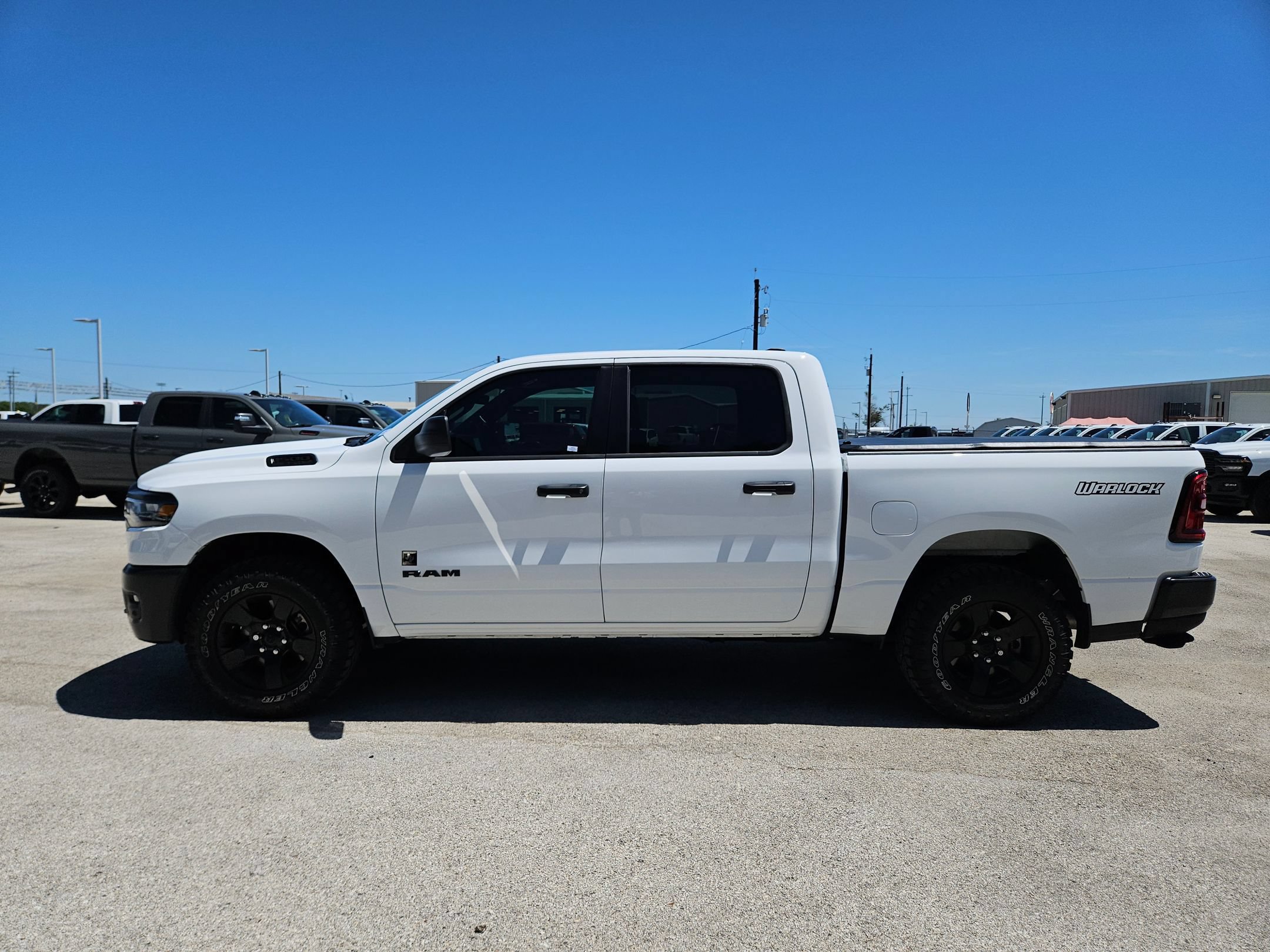Used 2025 RAM 1500 Warlock AWD/4WD image 6