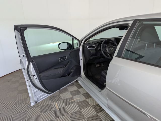 Used 2024 Toyota Corolla LE FWD image 9