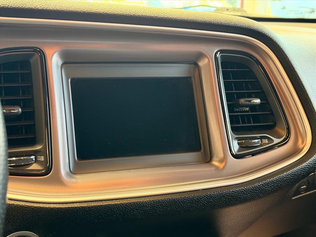 Used 2022 Dodge Challenger R/T w/ Blacktop Package image 21