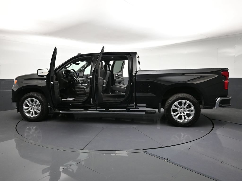 Certified 2023 Chevrolet Silverado 1500 LTZ w/ LTZ Premium Package AWD/4WD image 33