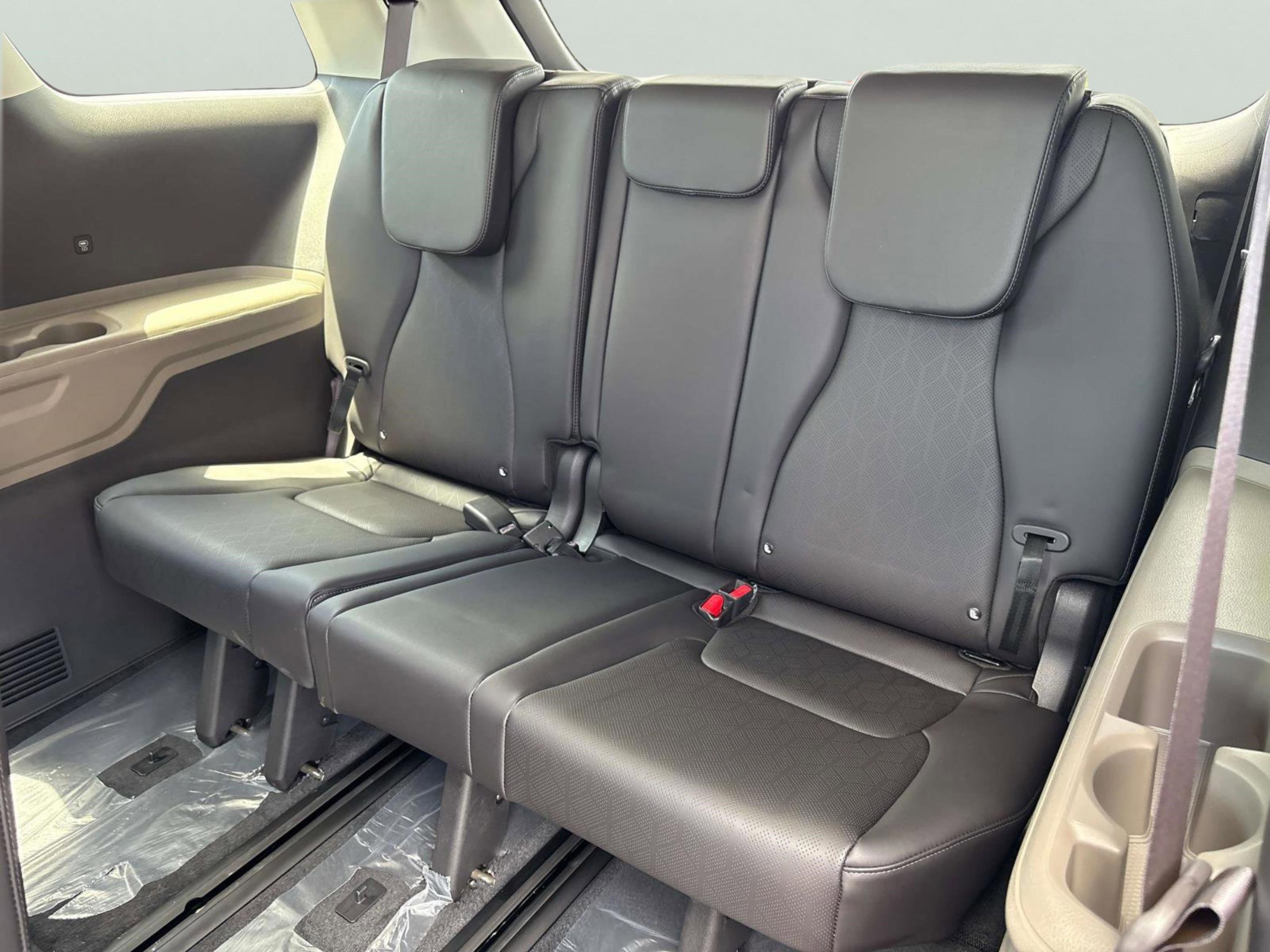 New 2026 Kia Carnival LXS image 15