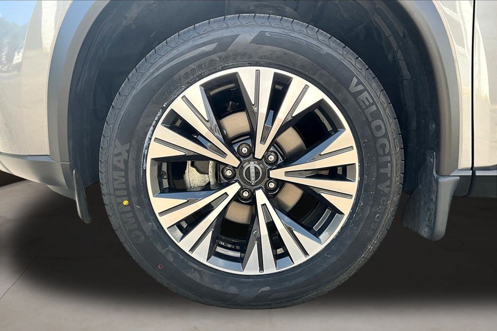 Certified 2023 Nissan Rogue SV AWD/4WD image 33