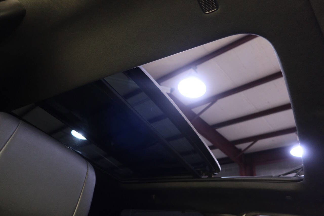 Used 2025 Toyota Tundra Platinum AWD/4WD image 24