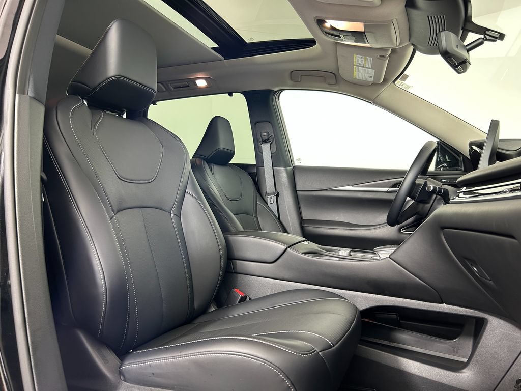 Used 2023 INFINITI QX60 Sensory w/ Vision Package AWD/4WD image 22
