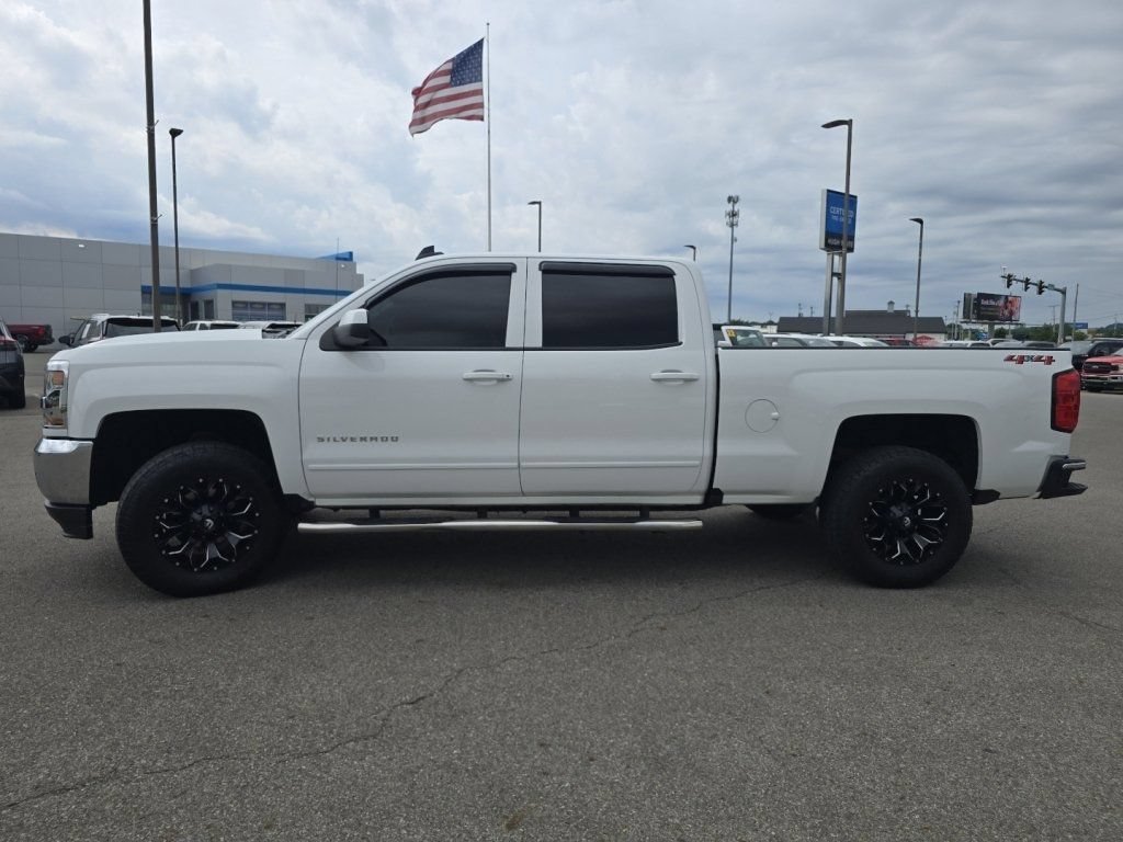 Used 2018 Chevrolet Silverado 1500 LT w/ All Star Edition AWD/4WD image 14