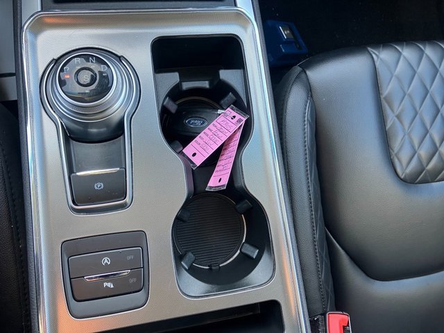 Used 2024 Ford Edge Titanium image 10