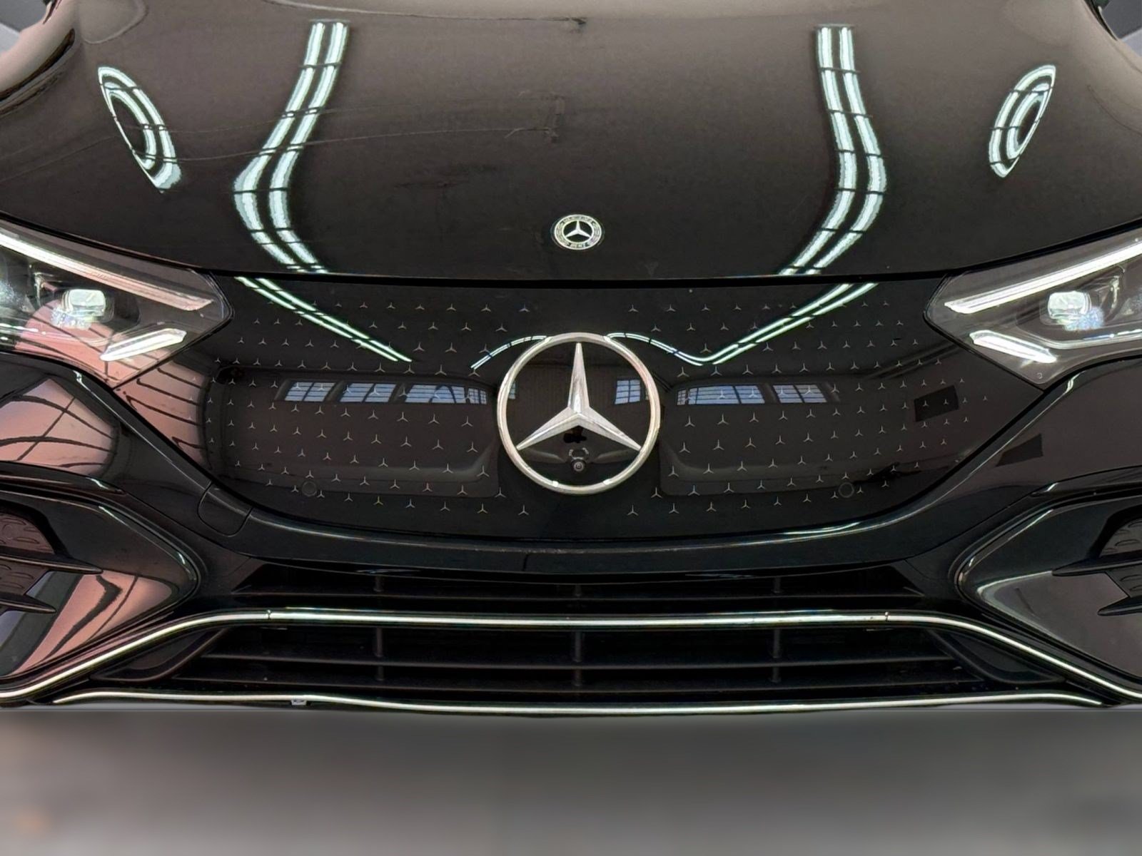 Used 2023 Mercedes-Benz EQE 350+ 4MATIC Sedan image 25