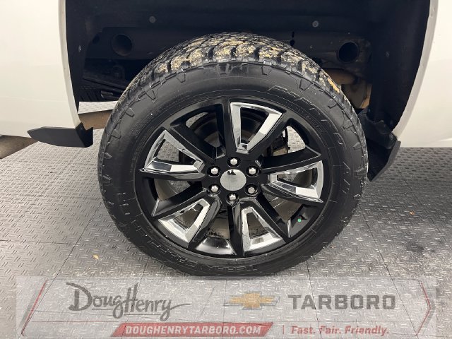 Used 2018 Chevrolet Silverado 1500 LT w/ All Star Edition AWD/4WD image 17