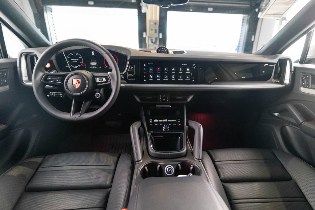 New 2025 Porsche Cayenne Coupe AWD/4WD image 15